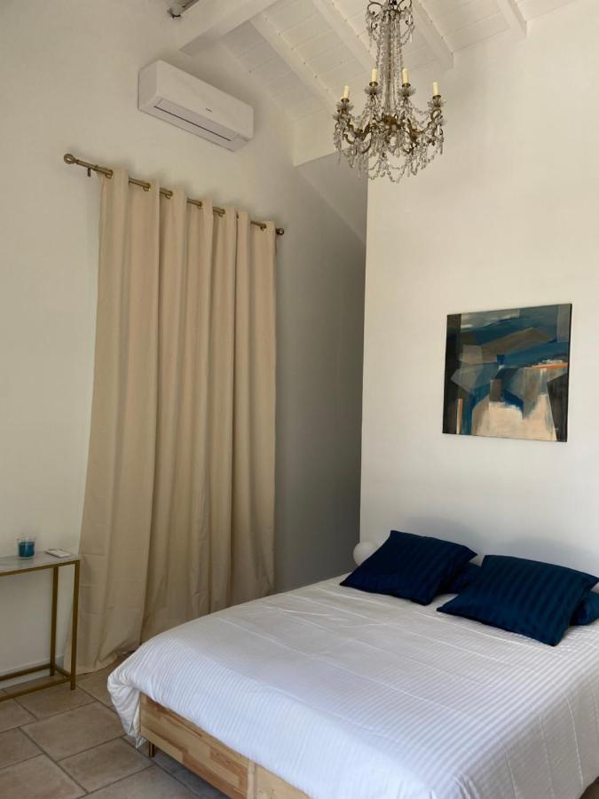 Jas De Berrias Chambre D'Hote Экстерьер фото